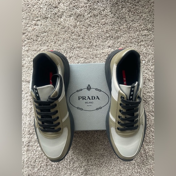 Prada shoes size 10 - Picture 3 of 6